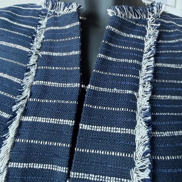 Women's Striped Navy blazer - Picture 3 of 3